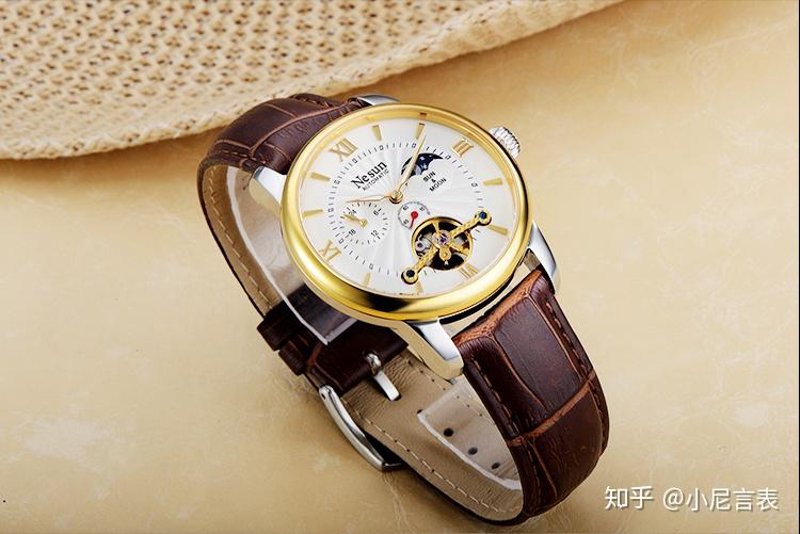 如何选择适合自己的品牌手表？品牌手表不仅是时间的标尺，更是个性与品味的象征。在琳琅满目的市场中，如何才能挑选出既符合个人风格又具有性价比的手表呢？让我们通过几个具体案例来一探究竟。